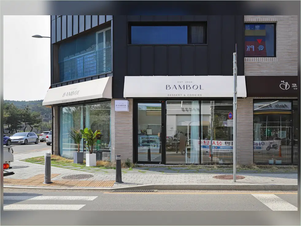 압구정동 스터디카페 인테리어 작업 전후 3